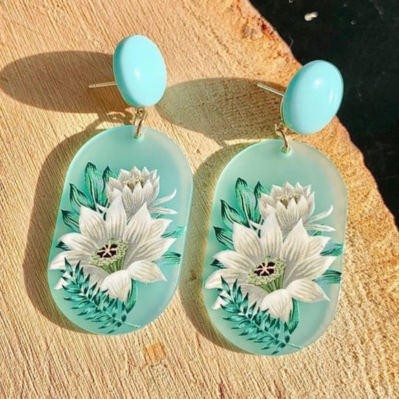 Jewelry - 💙 Blue Floral Acrylic Bohemian Trendy Earrings